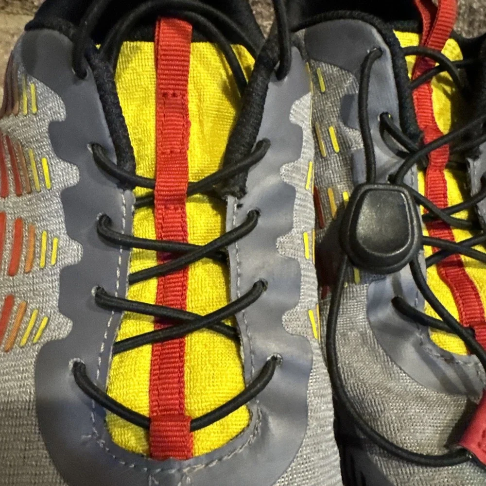 Merrell MK268072 Agility Peak Trail Running Shoes 6M Kids Lava Red Grey #0007